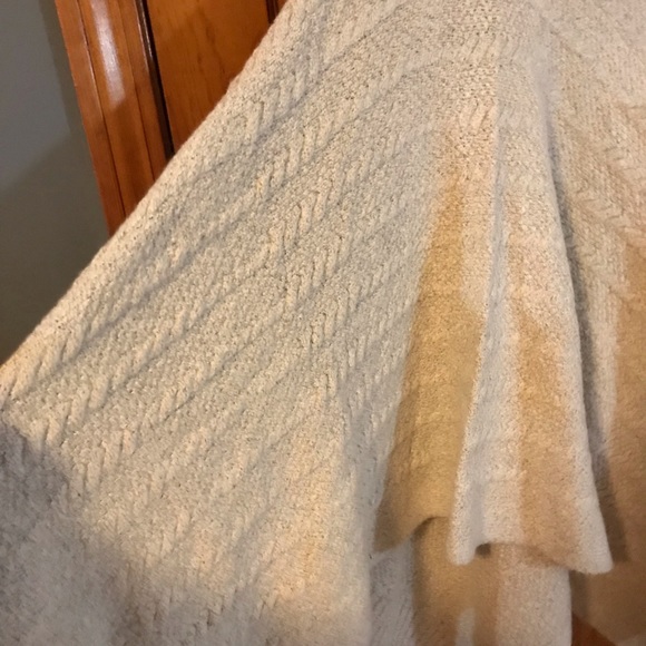 Tularosa Turtleneck Poncho, Medium - Picture 3 of 4